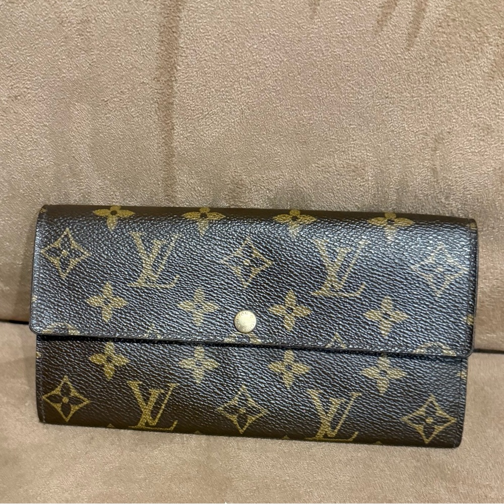 Louis Vuitton Monogram Canvas Long Wallet with floral inside pattern